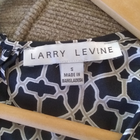 Larry Levine Top - Picture 4 of 5